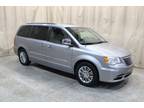2013 Chrysler Town & Country Touring-L - Roscoe,IL