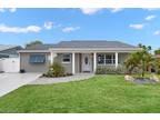 195 Hibiscus Dr, Fort Myers Beach, FL 33931