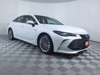 2019 Toyota Avalon Hybrid Limited