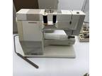 BERNINA 930 RECORD HEAVY-DUTY SEWING MACHINE w/ CASE. Read Description.