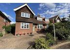 3 bedroom semi-detached house for sale in Gordon Road, Shenfield