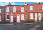 3 bedroom terraced house to rent in Victoria Street, Chesterton, Newcastle