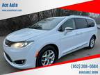 2020 Chrysler Pacifica White, 45K miles