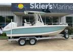 2023 Boston Whaler 220 Dauntless