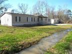 Mobile Home, Single Family - Madisonville, LA 135 Highway 1077 #A