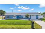 702 SE 42nd Ln, Cape Coral, FL 33904