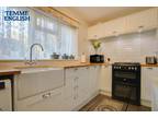 1 bedroom flat for sale in Victoria Road, Laindon, Esinteraction, SS15