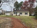 Privacy Living in Poquoson 47 Hudgins Rd