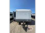 2015 Highland Ridge RV Roamer RT340FLR 60ft