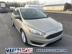 2015 Ford Focus 4d Hatchback SE