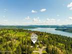 Coeur d'Alene, This beautiful 0.73 acre lot is adorned with