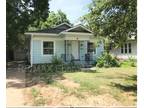 SPACIOUS 3bds home is available Shawnee OK 525 W Wallace St