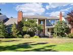 2031 BONNIEBRAE DR, Lake Oswego OR 97034