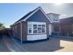 3 bedroom semi-detached bungalow for sale in Gwendalen Avenue, Canvey Island