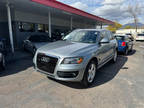 2010 Audi Q5 quattro 4dr 3.2L Premium