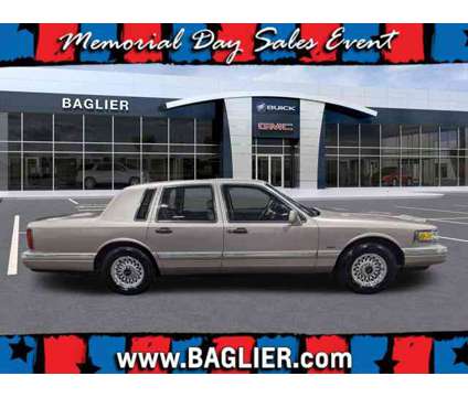 1995 Lincoln Town Car Executive Premium Leather Seats Extremely Low Miles Super is a Tan 1995 Lincoln Town Car Executive Car for Sale in Butler PA