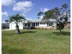 Single Family Detached - Port Saint Lucie, FL 134 SE Whitmore Dr