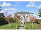 Single Family Residence, Colonial - Southampton, NY 121 Little Neck Rd