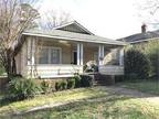 1615 Kenilworth Ave - 1 1615 Kenilworth Ave