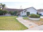 Single Family Residence - Huntington Beach, CA 17062 Kampen Ln