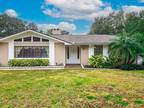 103 Fox Den St, Auburndale, FL 33823