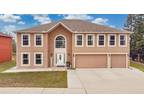 3433 Glossy Leaf Ln, Clermont, FL 34711