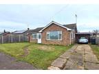 3 bedroom detached bungalow for sale in Wades Way, Trunch - 36113330 on