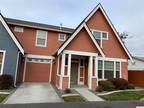 Charming Kennewick Townhouse