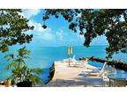 Key Largo 7BR 6BA, Magnificent bayfront estate with income