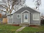 Beautifully Remodeled-2 Bed 1 Bath with a 2 Car Garage- Middleton 111 E 1st St N