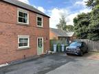 3 bedroom semi-detached house for sale in Higgins Close, Newark, NG24