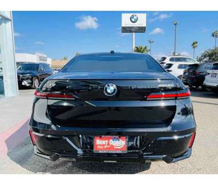 2024 BMW i7 xDrive60 is a Black 2024 Sedan in Mcallen TX