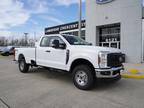 2024 Ford F-350 White, 17 miles