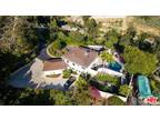 Single Family Residence - Los Angeles, CA 3207 Tareco Dr