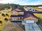 651 SPYGLASS DR, Bandon OR 97411