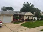 Split Level, Single Family Residence - Farmingdale, NY 16 Frank Ave