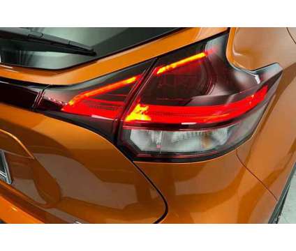 2024 Nissan Kicks SR Xtronic CVT is a Black, Orange 2024 Nissan Kicks SR Station Wagon in Saint George UT