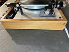 Thorens TD160 2-Speed Belt-Drive Suspended Chassis Turntable