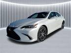 2024 Lexus ES 300h