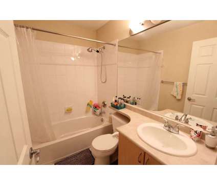 3bd/2.5baths Townhouse for rent Queensborough New Westminster at 160 Pembina St in New Westminster BC is a Home