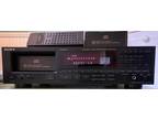 Sony 10 Disc Player CDP-C910 1994 - Functioning/Only One Owner w/Remote, 2 mags
