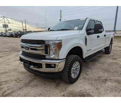 2018 Ford F250 Super Duty Crew Cab for sale is a White 2018 Ford F-250 Super Duty Car for Sale in Porter TX