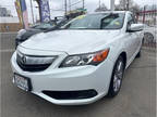 2015 Acura ILX 2.0L 4dr Sedan