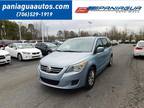 2012 Volkswagen Routan SE