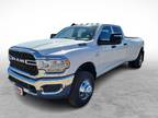 2024 Ram 3500 TRADESMAN CREW CAB 4X4 8' BOX