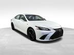 2024 Lexus ES 300h F SPORT Design