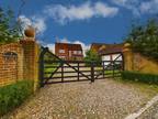 5 bedroom detached house for sale in William Bush Close, Cawston, NR10