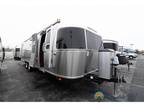 2017 Airstream Classic 30