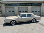 1989 Lincoln Town Car 4dr Sedan