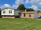 1809 West Outer Highway 61 Troy, MO -